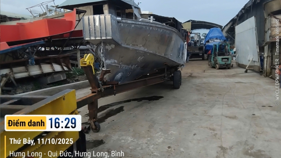 cứu hộ chí bảo kéo tàu,cho công ty đóng tàu hưng long 