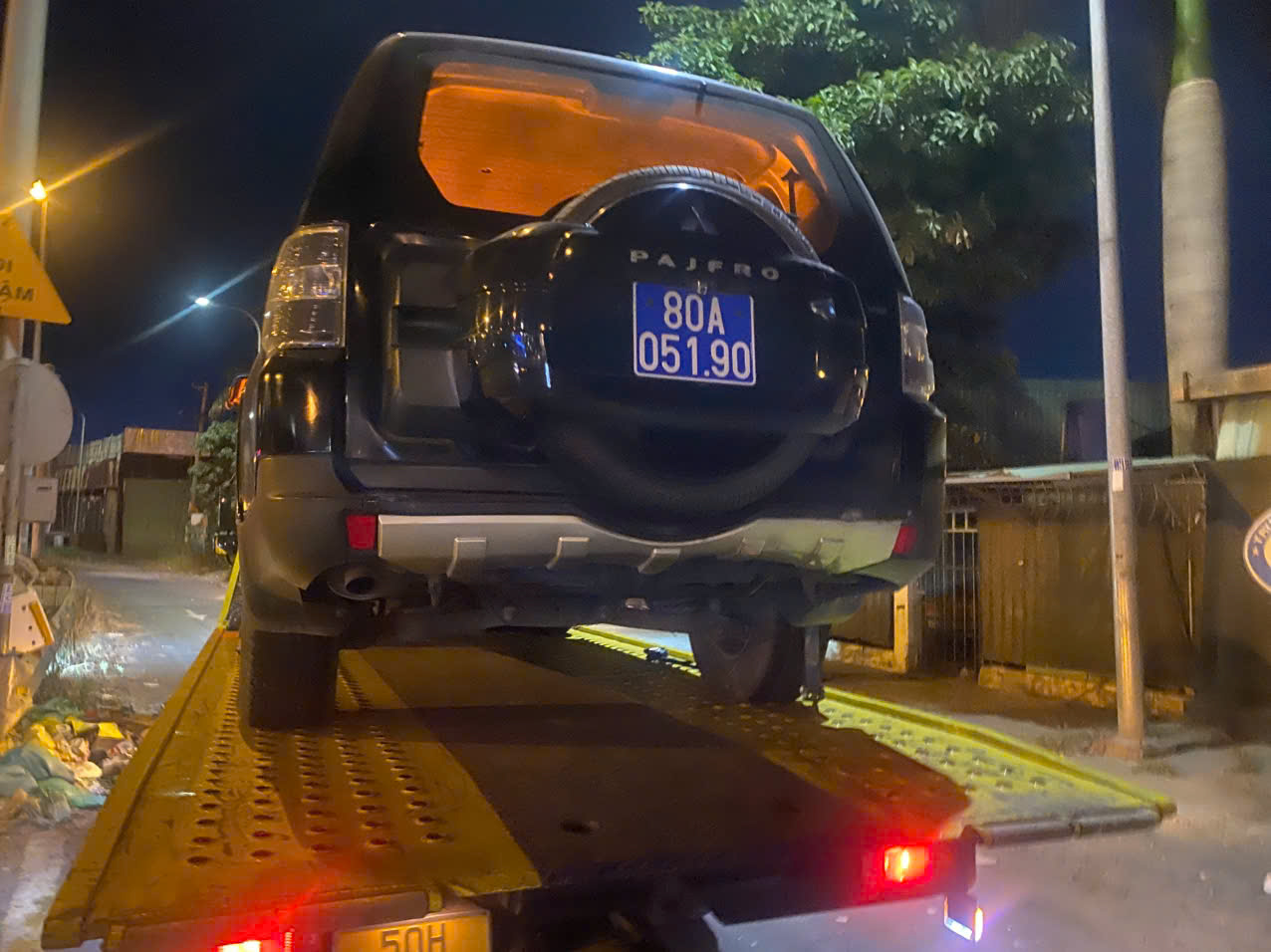 Vận chuyển xe công an từ Bình Tân đi Long An